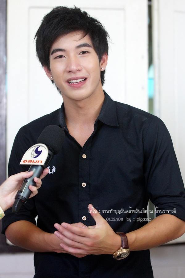 โตโน่ & แฟนคลับ ทำบุญวันเกิด ณ. บ้านราชาวดี