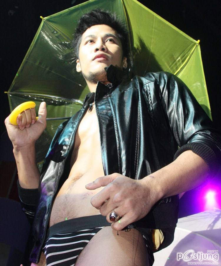 เดินแบบโอ้วววอีสสส