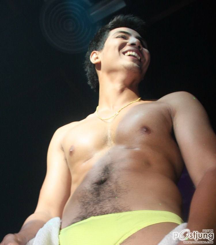 เดินแบบโอ้วววอีสสส