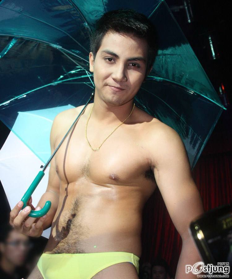 เดินแบบโอ้วววอีสสส2