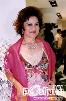 สาวจีนผู้น่ารัก โซเฟีย ลา