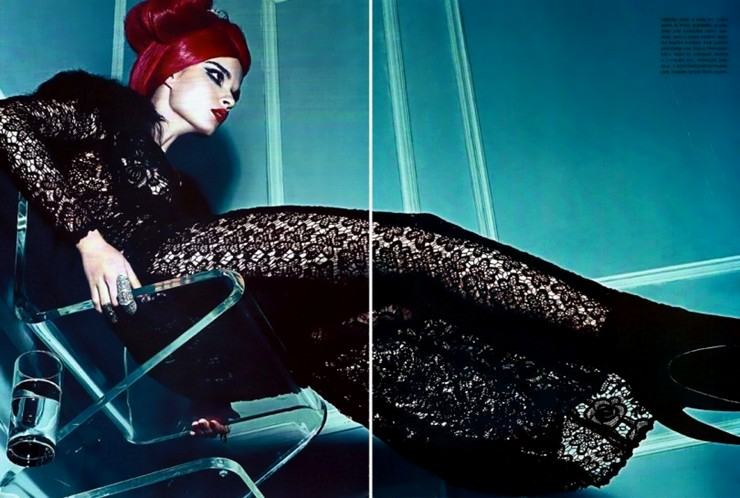 Fasion : A POINT OF VIEW @ Vogue Italia September 2011