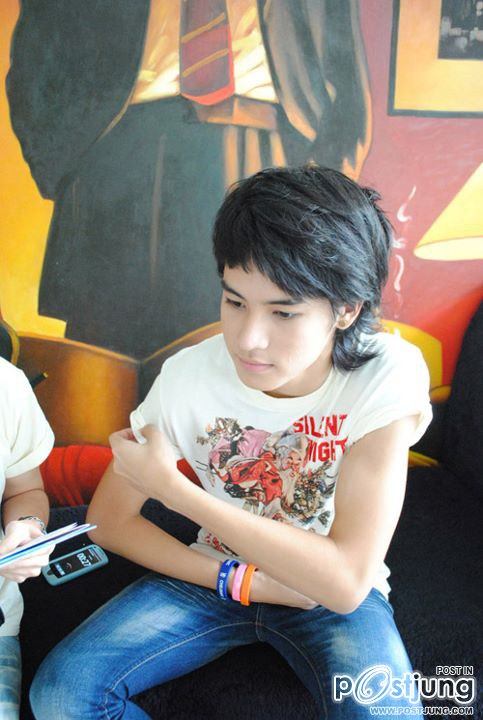 เก้า จิรายุ...น่ารัก+