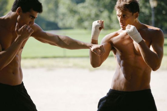 ออกกำลังกายกับหนุ่มเซ็กซี่