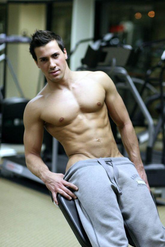 ออกกำลังกายกับหนุ่มเซ็กซี่