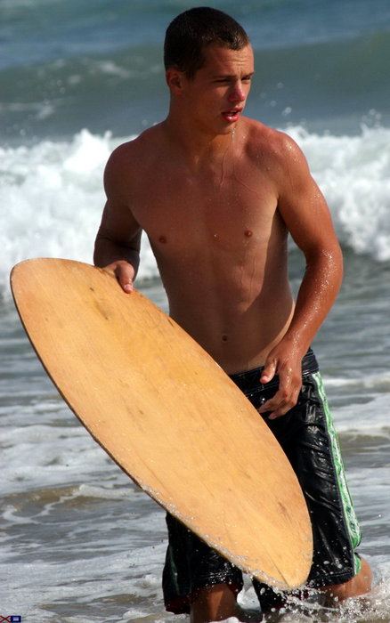 surfers, skaters & skiers กีฬาไหนเร้าใจคุณ