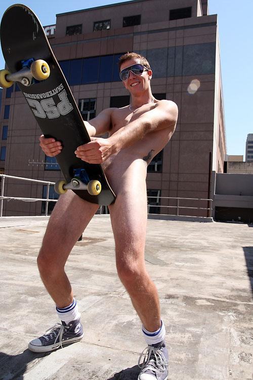 surfers, skaters & skiers กีฬาไหนเร้าใจคุณ