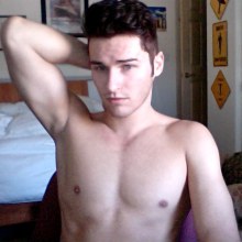 หนุ่มๆมื้อกลางวันอร่อยๆมาแล้วครับ