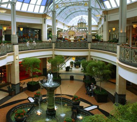 อันดับที่ 10 ได้แก่ King of Prussia Mall (Pennsylv