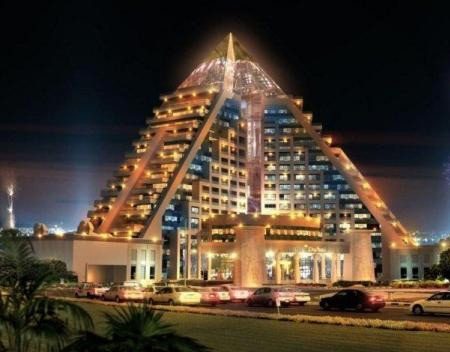 อันดับที่ 5 ได้แก่ Wafi Mall (Dubai)