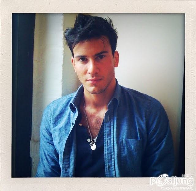 Photoshoot men album 335 : STEVE GOLD  NEW POLAROIDS