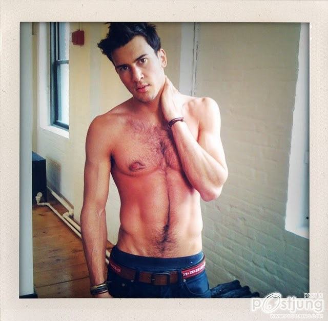 Photoshoot men album 335 : STEVE GOLD  NEW POLAROIDS