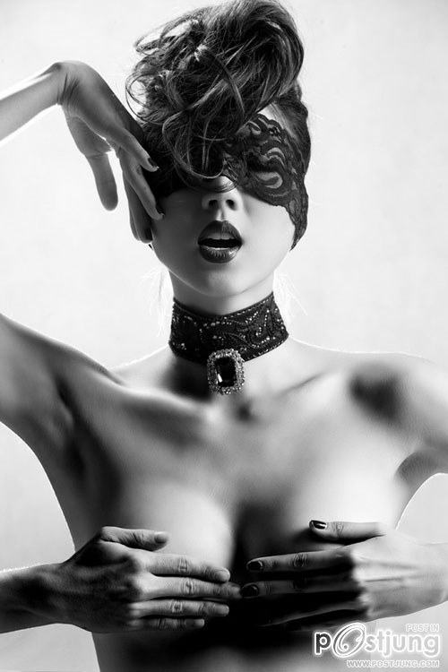 Ngoc Quyen : shock with nude photos