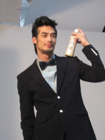 บอย-ปกรณ์ เบื้องหลังถ่ายแบบ Kazz Magazine