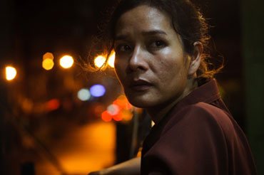 ภาพนี้ กับบท หมอทำแท้งเถื่อน ใน ศพเด็ก 2002