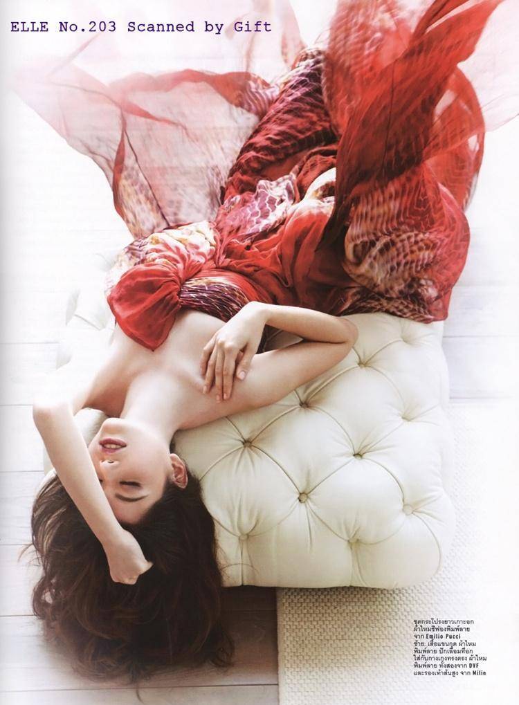 [Scan & interview] ใหม่ ดาวิกา @ ELLE Thailand no. 203 September 2011