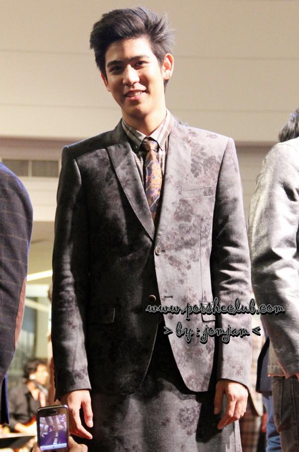 พอร์ช เดินแบบงาน Men’s Mission to Style by Thanachart @ Siam Paragon