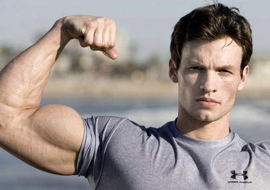 ชุดกีฬารัดรูป