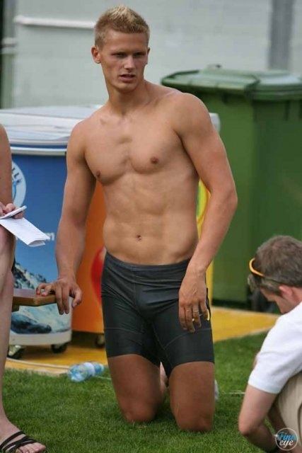 ชุดกีฬารัดรูป