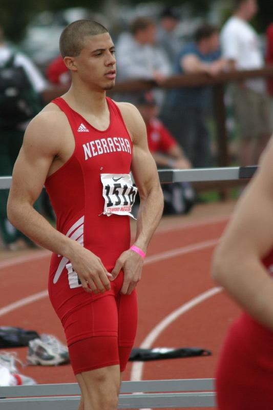 ชุดกีฬารัดรูป