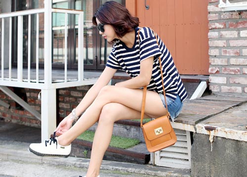 แฟชั่น กระเป๋าสะพายข้างยอดฮิต