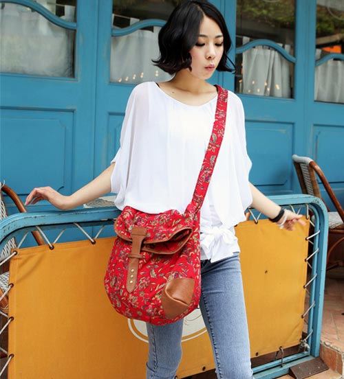 แฟชั่น กระเป๋าสะพายข้างยอดฮิต