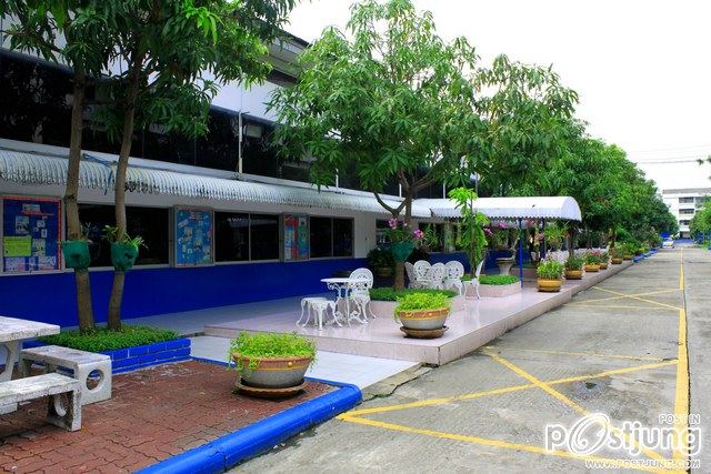 วิทยาลัยเทคโนโลยีศรีวัฒนาบริหารธุรกิจ.