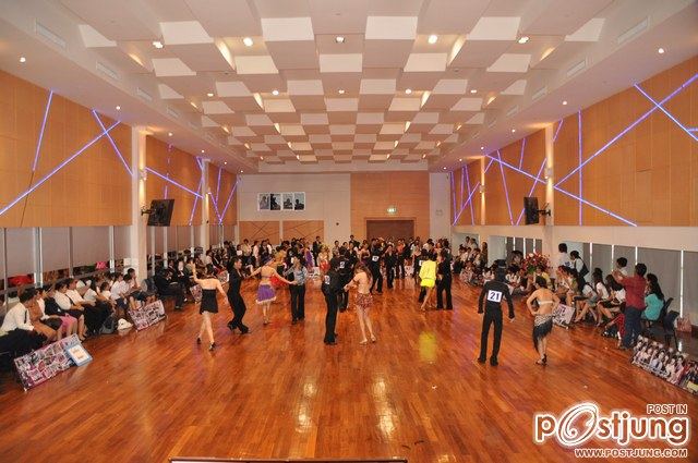 วิทยาลัยเทคโนโลยีศรีวัฒนาบริหารธุรกิจ.