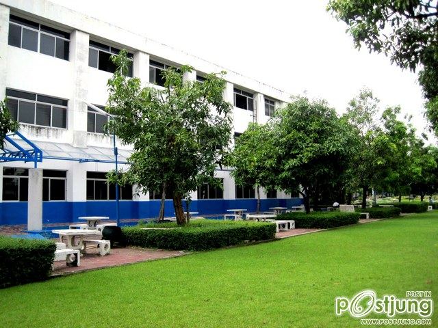 วิทยาลัยเทคโนโลยีศรีวัฒนาบริหารธุรกิจ.