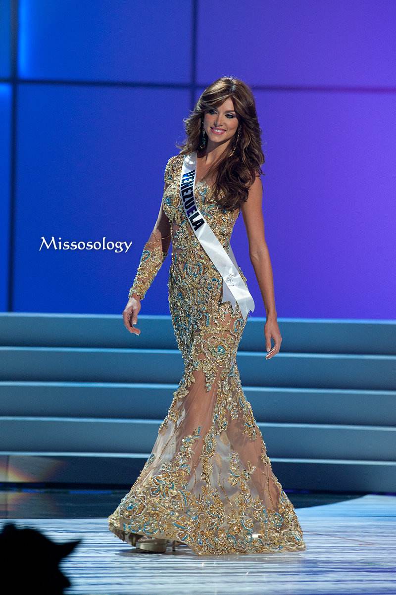 Miss Universe 2011 Presentation Show Evening Gown Competition