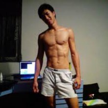 Un Yong wa ตี๋ถอดเสื้อ By Chay-ake