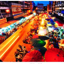 ตลาดวโรรส หรือกาดหลวงตลาดที่ใหญ่ที่สุดในภาคเหนือ