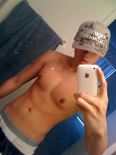 หนุ่่มๆกับiPhone