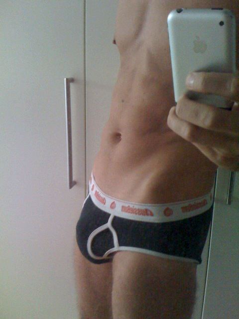 หนุ่่มๆกับiPhone