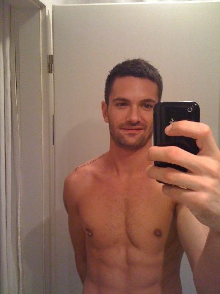 หนุ่่มๆกับiPhone