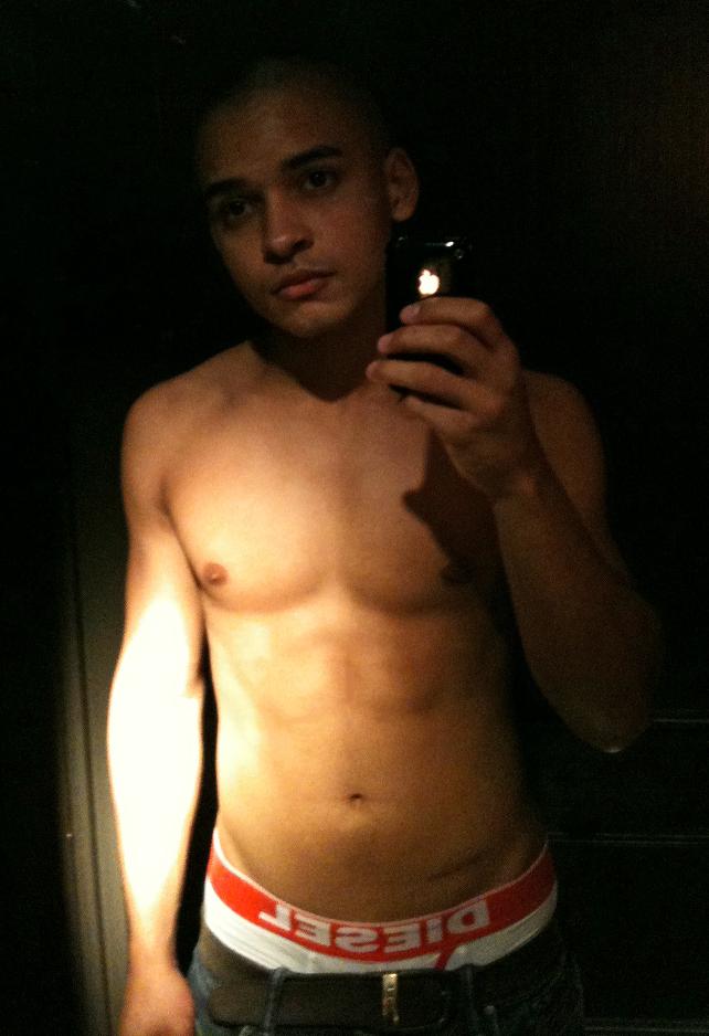 iPhoneกับหนุ่มๆ