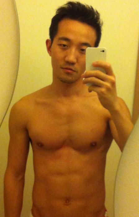 iPhoneกับหนุ่มๆ