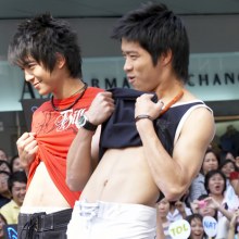 คิดถึงกล้ามท้องของตี๋น้อย