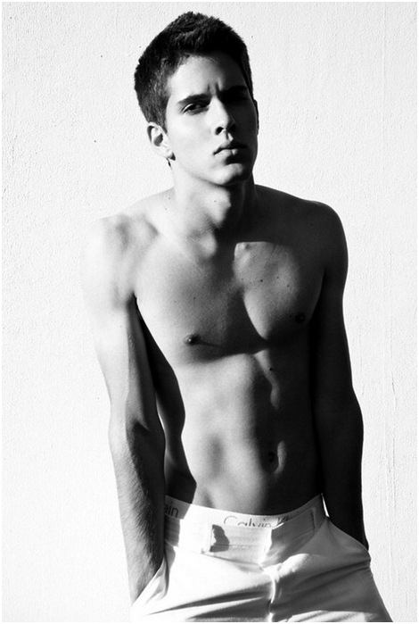 โพสให้คนหล่อ