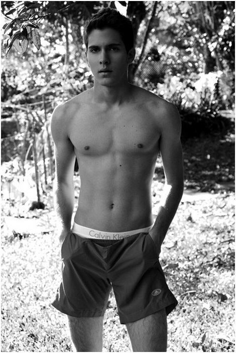 โพสให้คนหล่อ