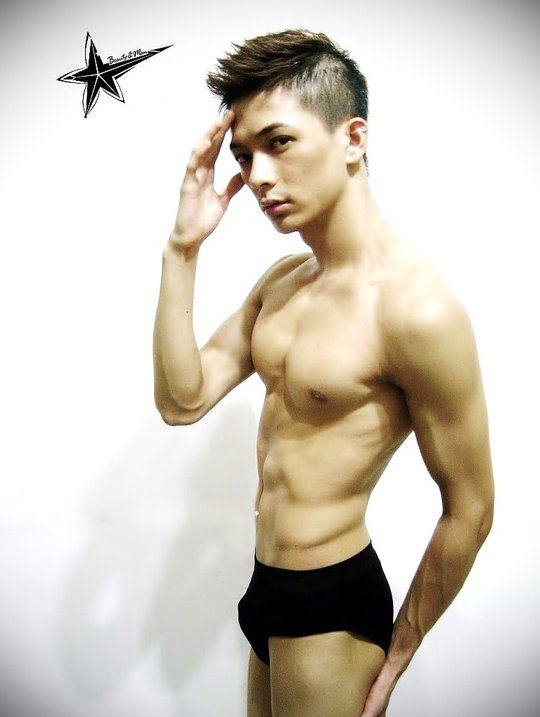 ซี๊ดดดดด six pack on Men By Chay-ake