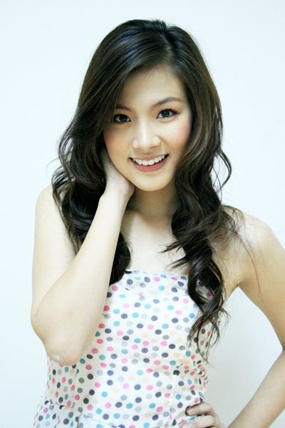 ใบเฟิร์น  พิมพ์ชนก