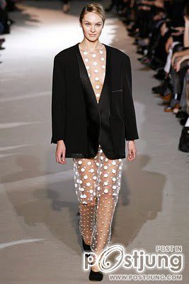 Stella McCartney # Designer ที่กำลังมาแรง