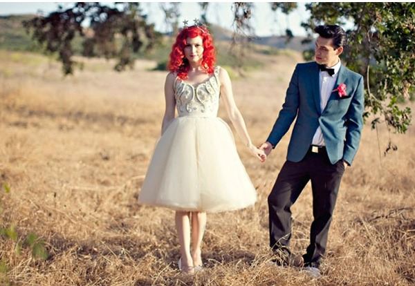 แฟชั่น ชุดแต่งงานสําหรับคนตัวเล็ก