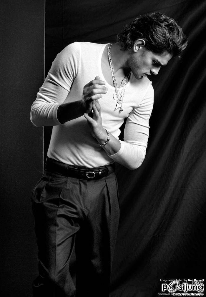 Essential Homme brazil Magazine September/October 2011