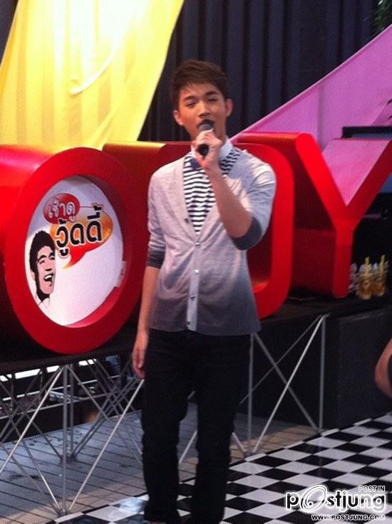 ริทกับผมทรงใหม่ @ รายการเช้าดูวู้ดดี้ 13-9-11