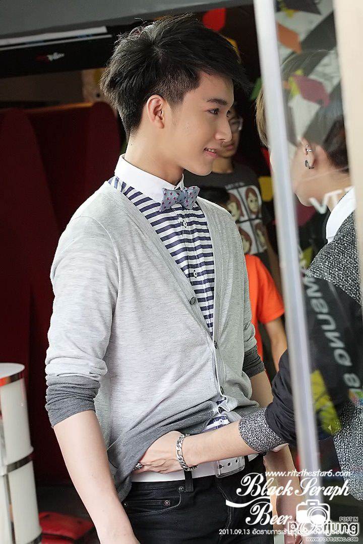 ริทกับผมทรงใหม่ @ รายการเช้าดูวู้ดดี้ 13-9-11