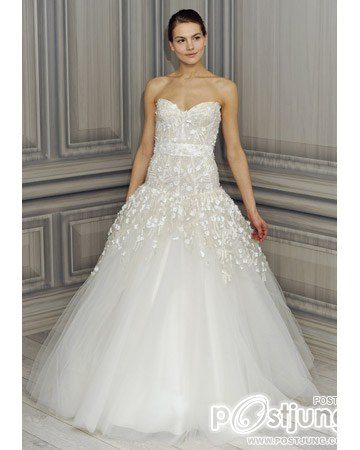 Monique Lhuillier จากชุดแต่งงานสุดหรูสู่พรมแดง