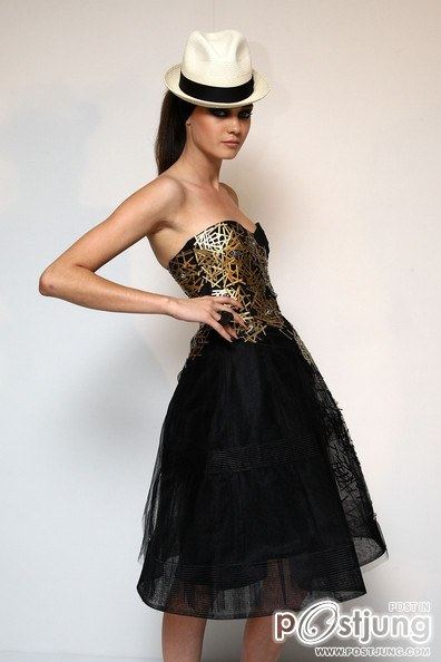 Monique Lhuillier จากชุดแต่งงานสุดหรูสู่พรมแดง