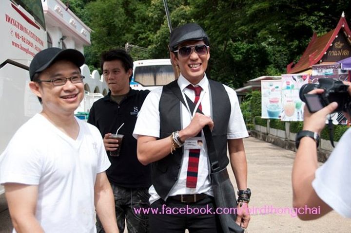 เบิร์ด ธงไชย เบี้องหลัง Mv. ร้องไห้ทำไม